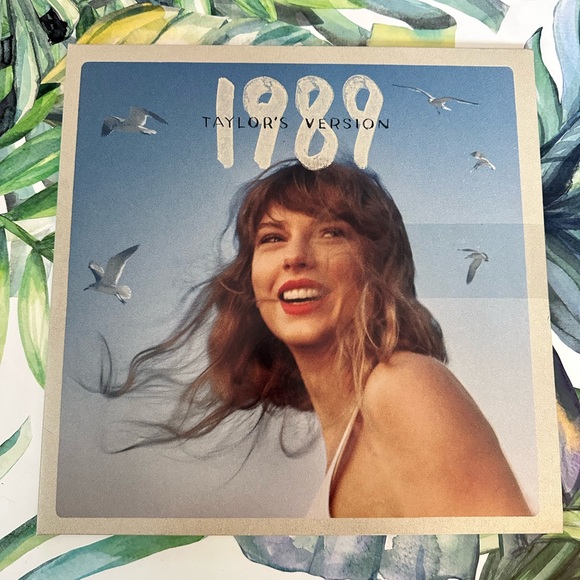 Taylor Swift 1989 {Taylor’s Verison} - Picture 4 of 6